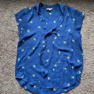 Lily White navy blue blouse with white flowers size medium